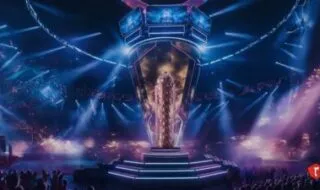 The main stage at the Esports World Cup with a massive golden monument to all of the competitors